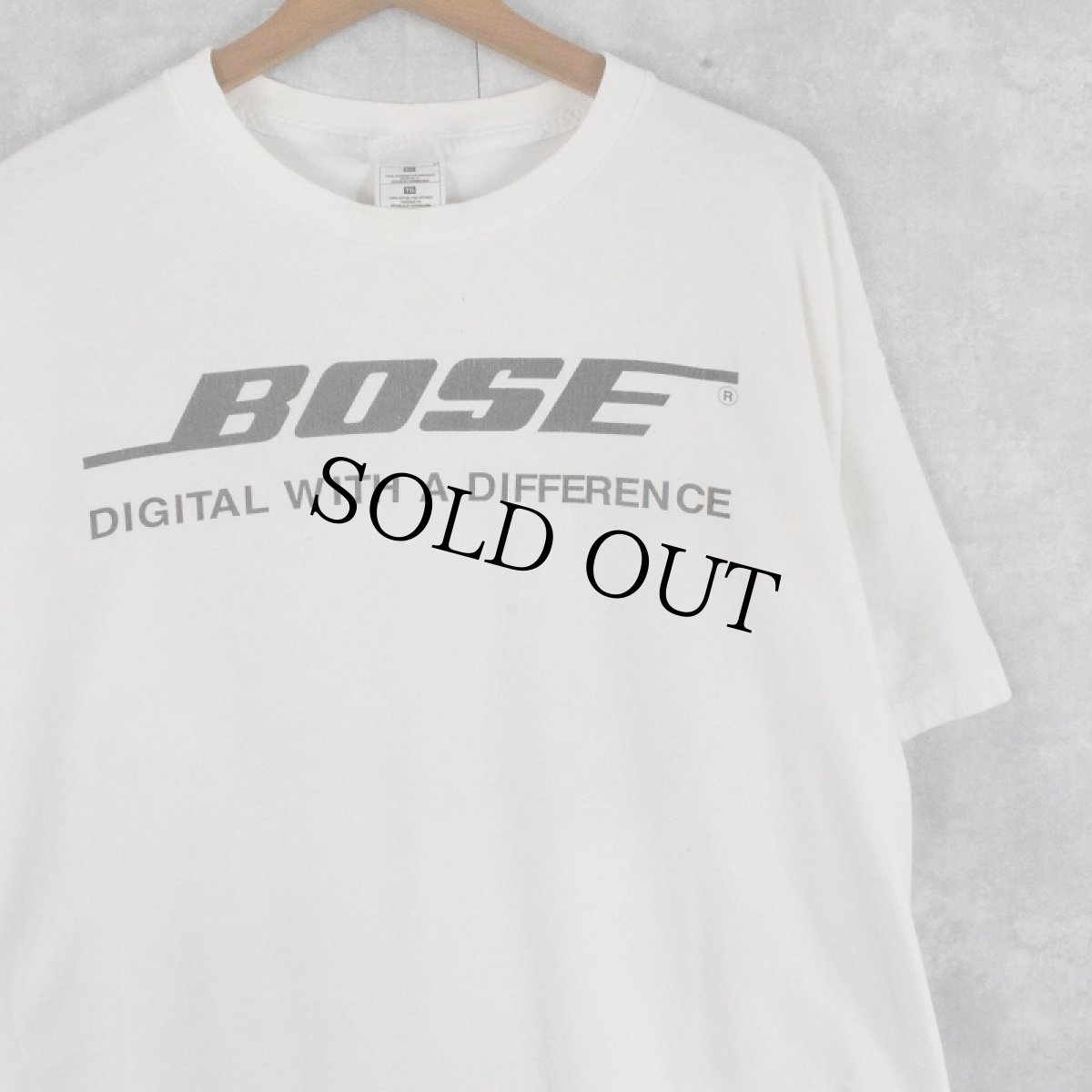 画像1: 【お客様お支払処理中】BOSE 音響機器メーカー ロゴプリントTシャツ XL (1)