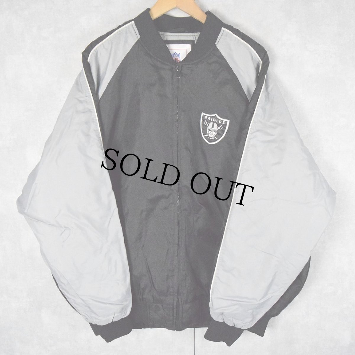 画像2: NFL "RAIDERS" ナイロンスタジャン XXL (2)