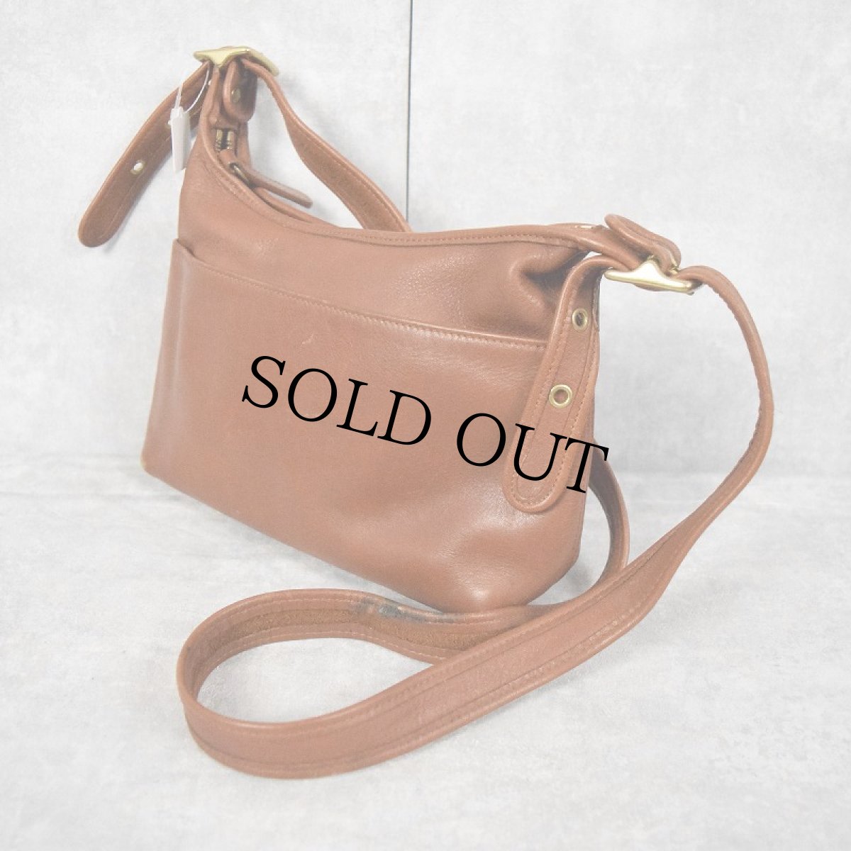 画像1: 【SALE】 90's COACH レザーショルダーバッグ (1)