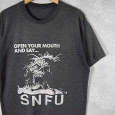 画像1: 【SALE】 90's SNFU ハードコアパンクロックバンドイラストプリントTシャツ BLACK (1)