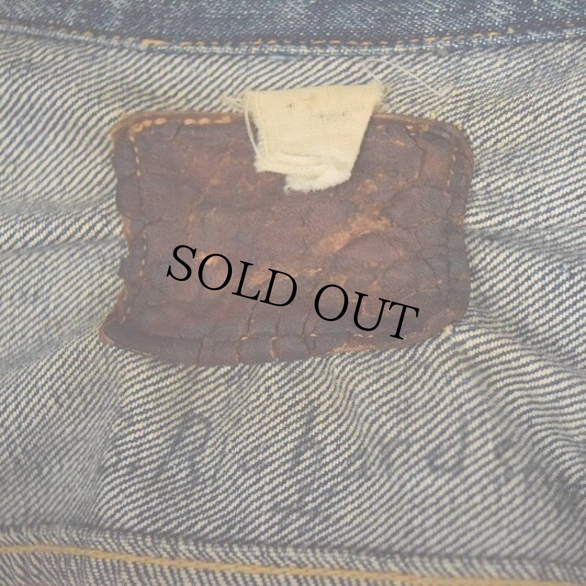 画像2: 50's LEVI'S 507XX 革パッチ "ハギ付き ビーフジャーキー" 2nd デニムジャケット (2)