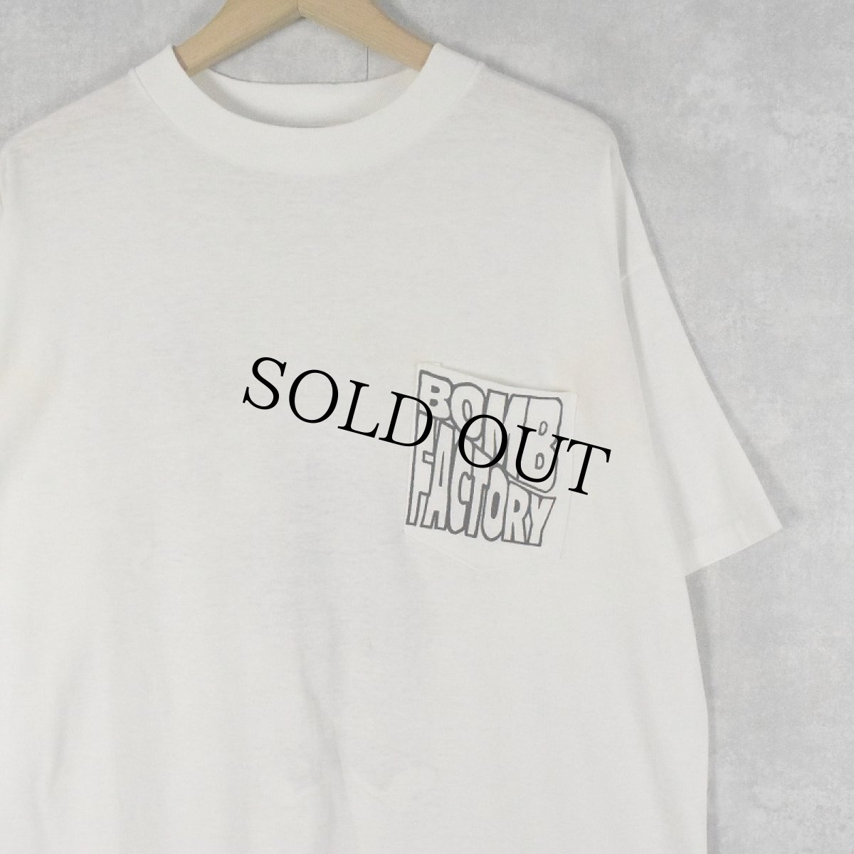 画像2: 90's "BOMB FACTORY" キャラクタープリント ポケットTシャツ (2)