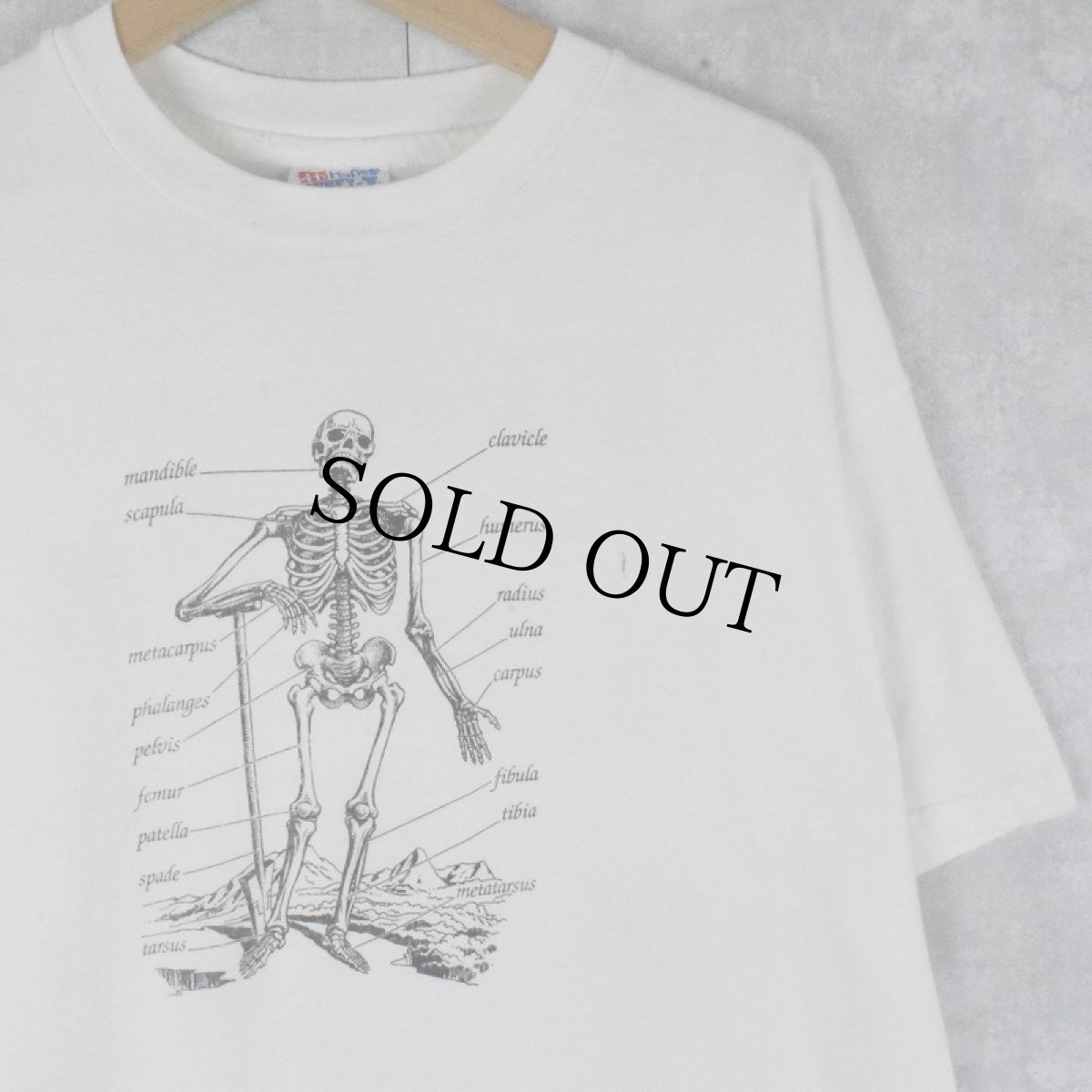 画像1: 90's SYNTHES USA製 "BORN'R'US" スカルプリントTシャツ XL (1)