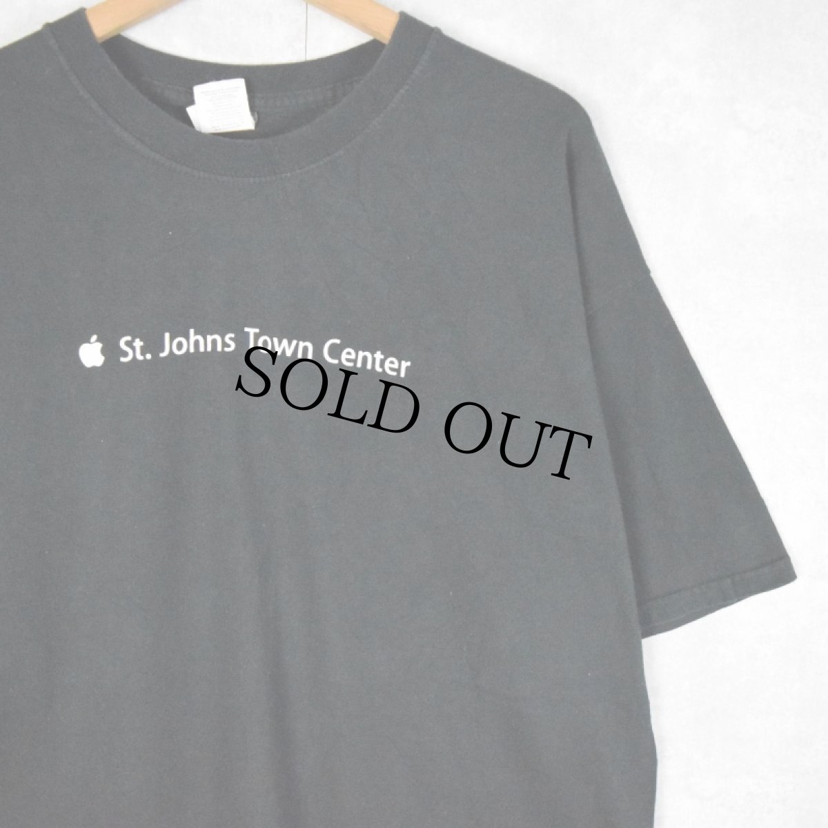 画像1: Apple "St.Johns Town Center" ロゴプリントTシャツ XL (1)