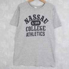 画像1: 80's Champion トリコタグ USA製 "NASSAU COLLEGE ATHLETICS" 染み込み4段プリントTシャツ L (1)