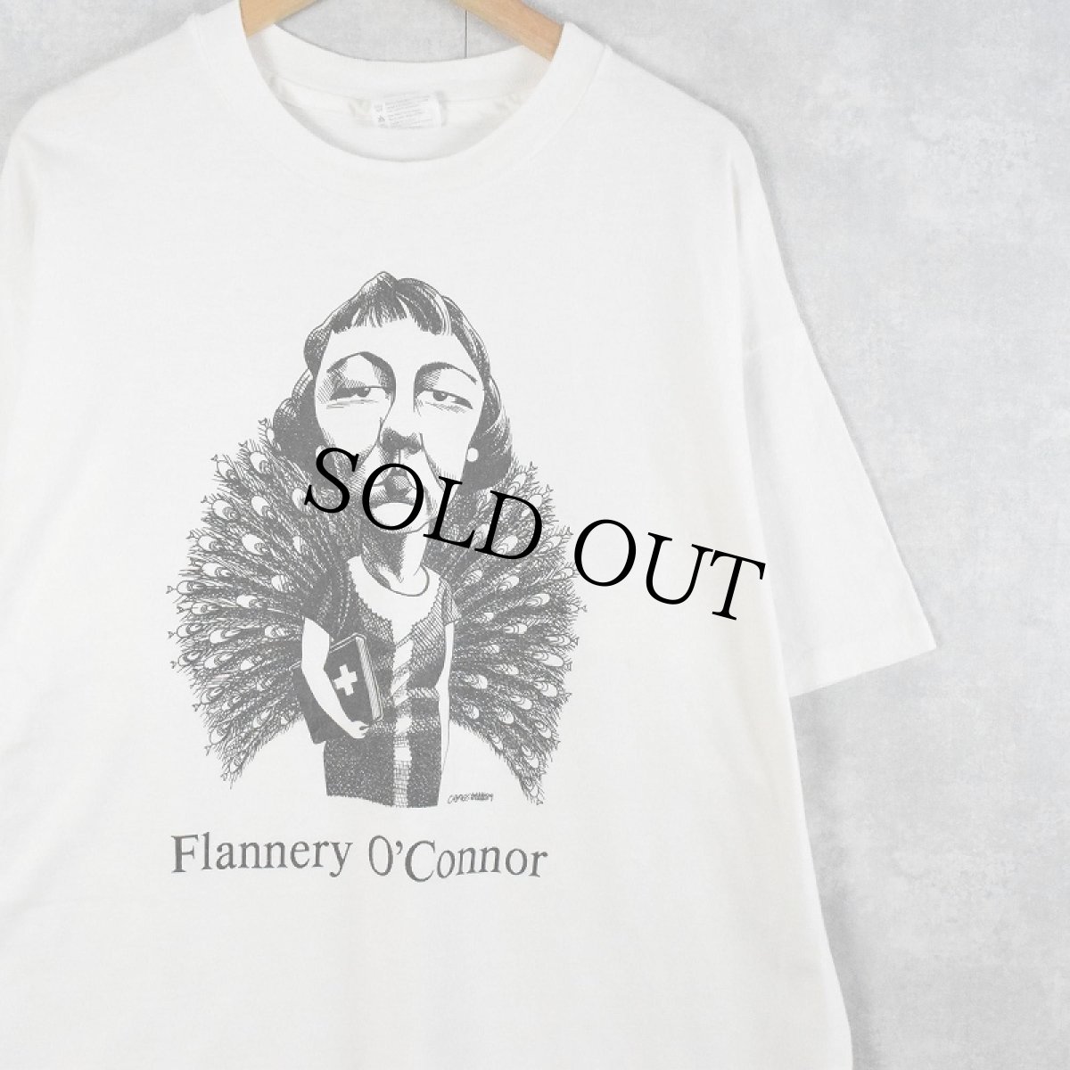 画像1: 90's LARGELY LITERARY USA製 "Flannery O'Connor" 作家 イラストプリントTシャツ XL (1)