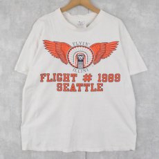 画像1: 80's Champion トリコタグ USA製 "FLIGHT # 1989 SEATTLE" イラストプリントTシャツ XL (1)
