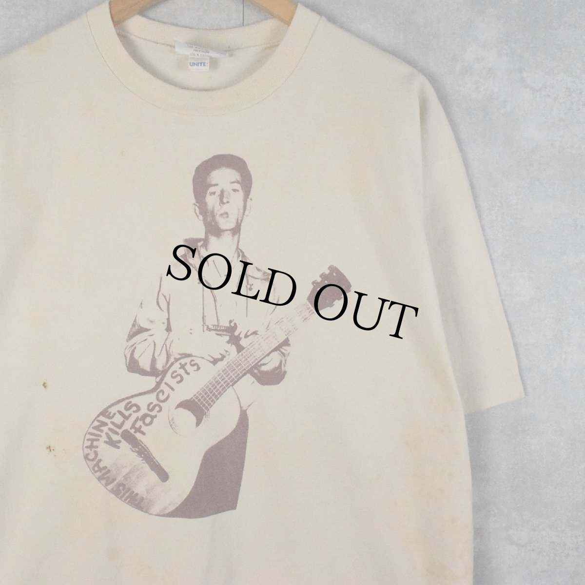 画像1: 90's Woody Guthrie USA製 "THIS MACHINE KILLS FASCISTS" ミュージシャンプリントTシャツ XL (1)