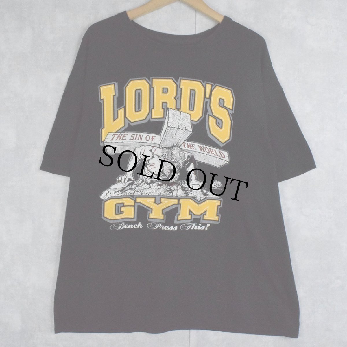 画像1: LORD'S GYM "HIS PAIN YOUR GAIN" ジーザスプリントパロディTシャツ BLACK (1)