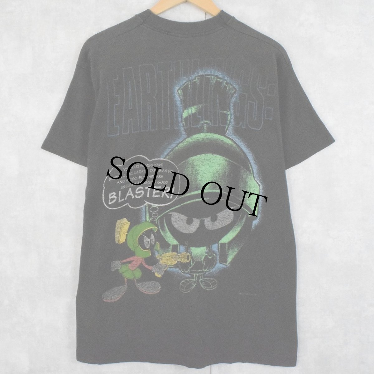 画像1: 90's Marvin the Martian USA製 "Looney Tunes" キャラクター刺繍 プリントTシャツ BLACK L (1)