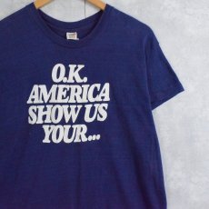 画像1: 70's Underalls USA製 "O.K. AMERICA SHOW US YOUR..." アンダーウェアブランドTシャツ L (1)