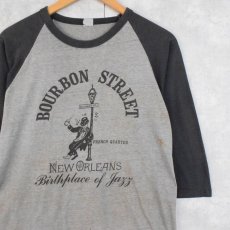 画像1: 80's "BOURBON STREET" プリントラグランTシャツ (1)