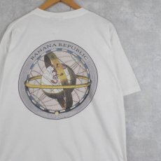 画像1: 90's BANANA REPUBLIC USA製 地球儀イラストTシャツ L (1)