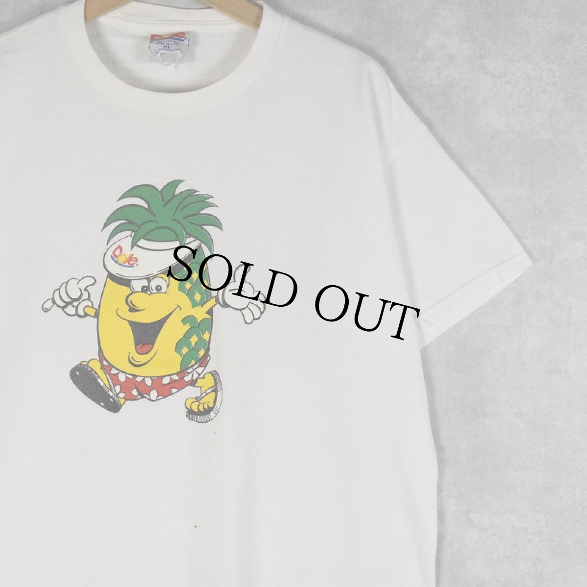 画像1: Dole USA製 "Hug a Pineapple" キャラクタープリントTシャツ XL (1)