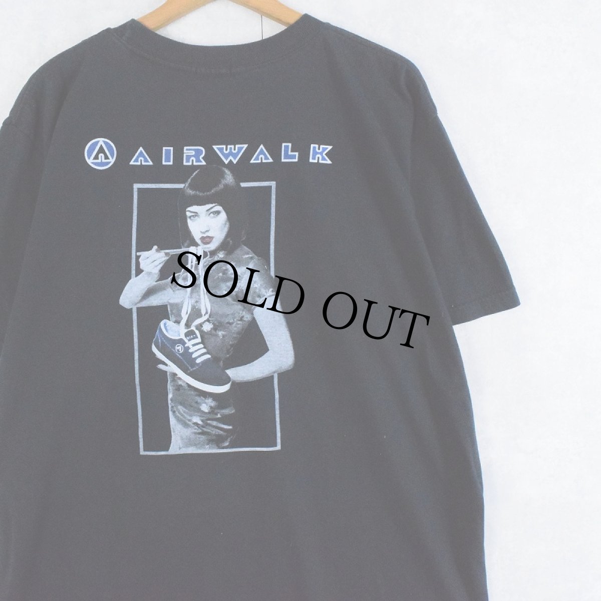 画像1: 90〜2000's AIRWALK プリントTシャツ (1)