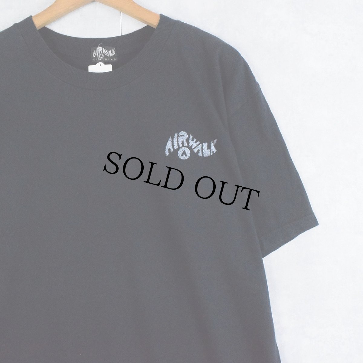 画像2: 90〜2000's AIRWALK プリントTシャツ (2)