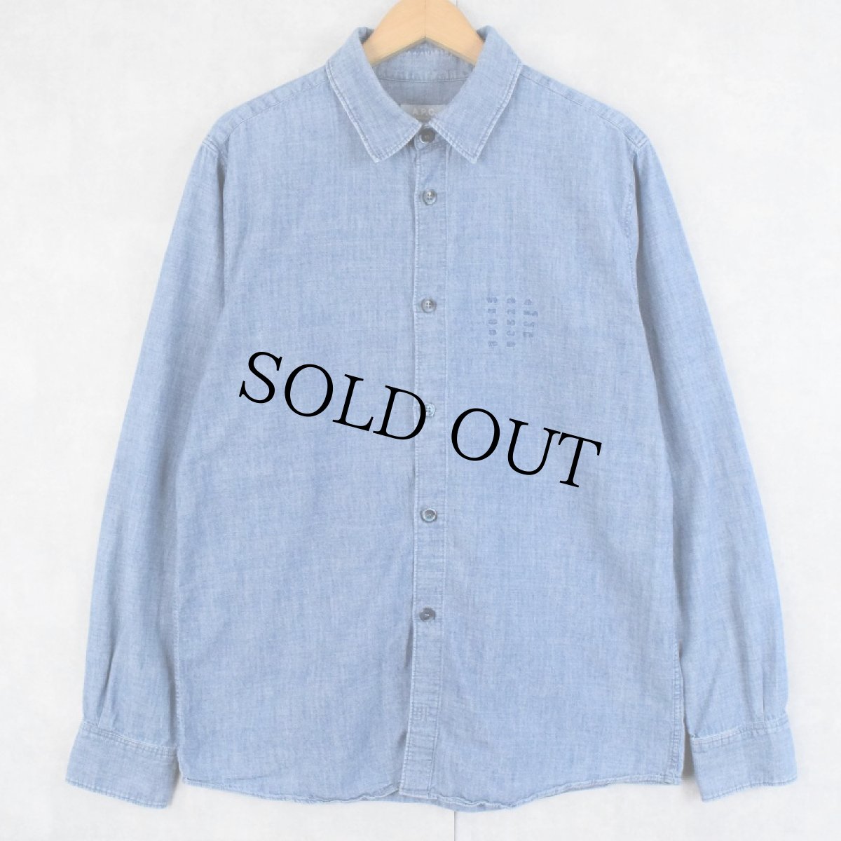 画像1: A.P.C. 刺繍デザイン デニムシャツ L (1)