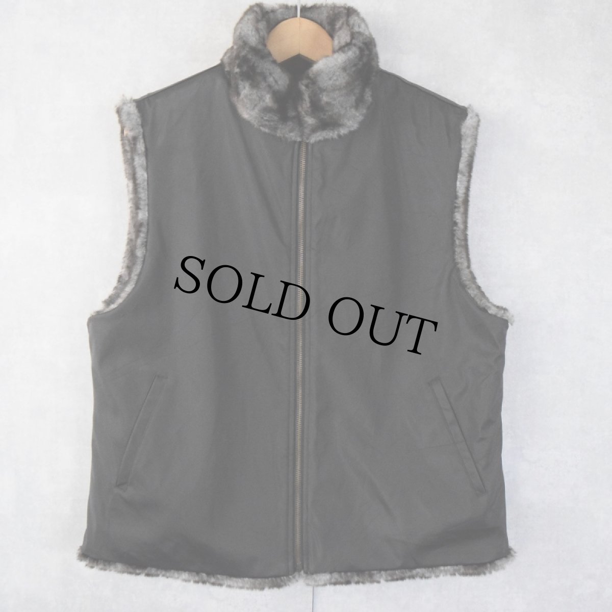 画像2: BLASSPORT リバーシブル フェイクファーベスト L (2)