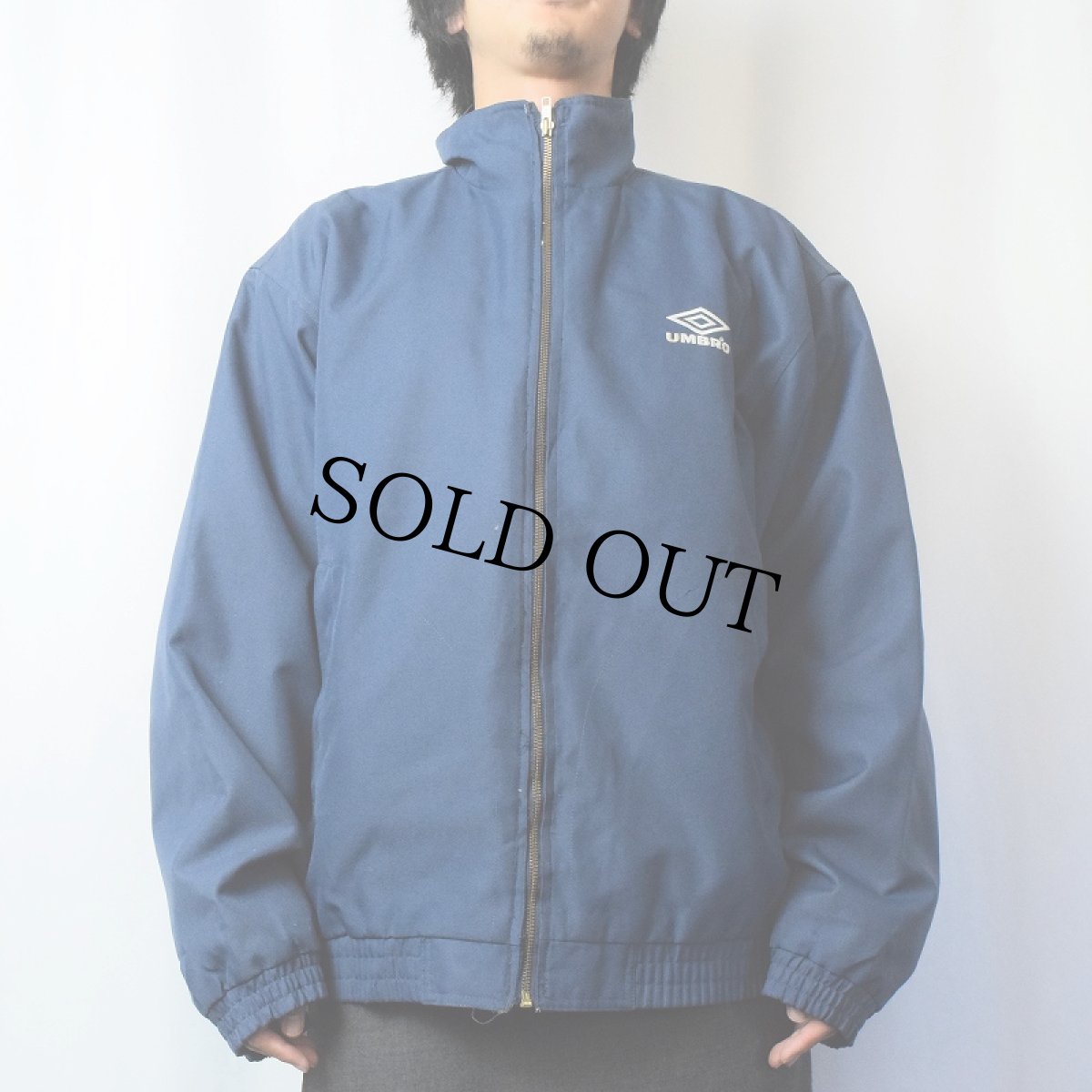 画像2: 90's UMBRO ロゴ刺繍 ジップジャケット NAVY XL (2)