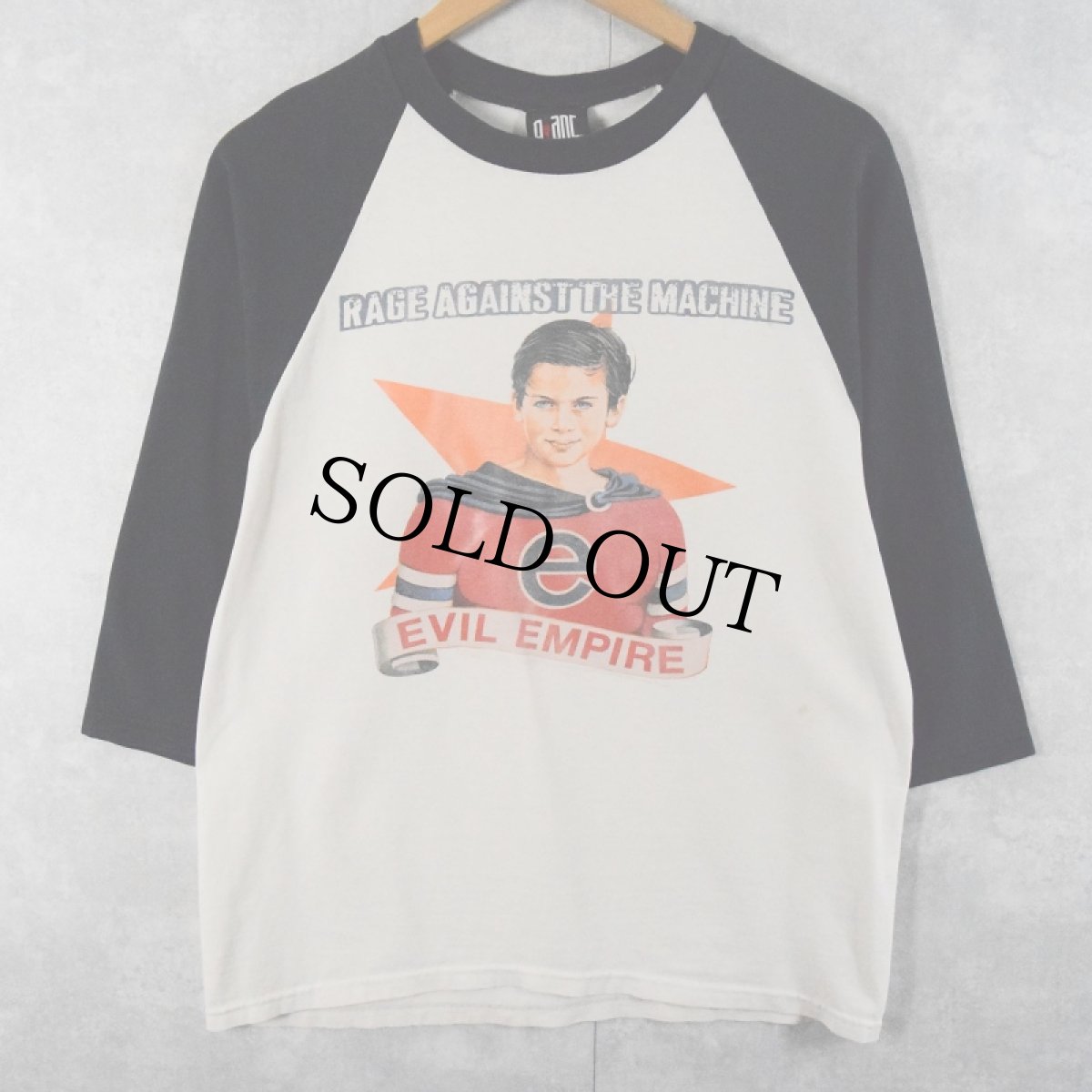 画像2: 90's RAGE AGAINST THE MACHINE "EVIL EMPIRE" ロックバンド ラグランTシャツ  (2)