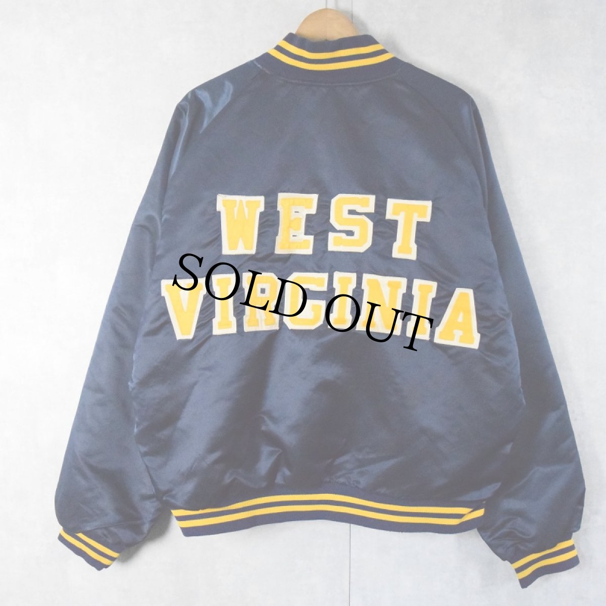 画像1: "WEST VIRGINIA" ワッペン付き ナイロンスタジャン NAVY (1)