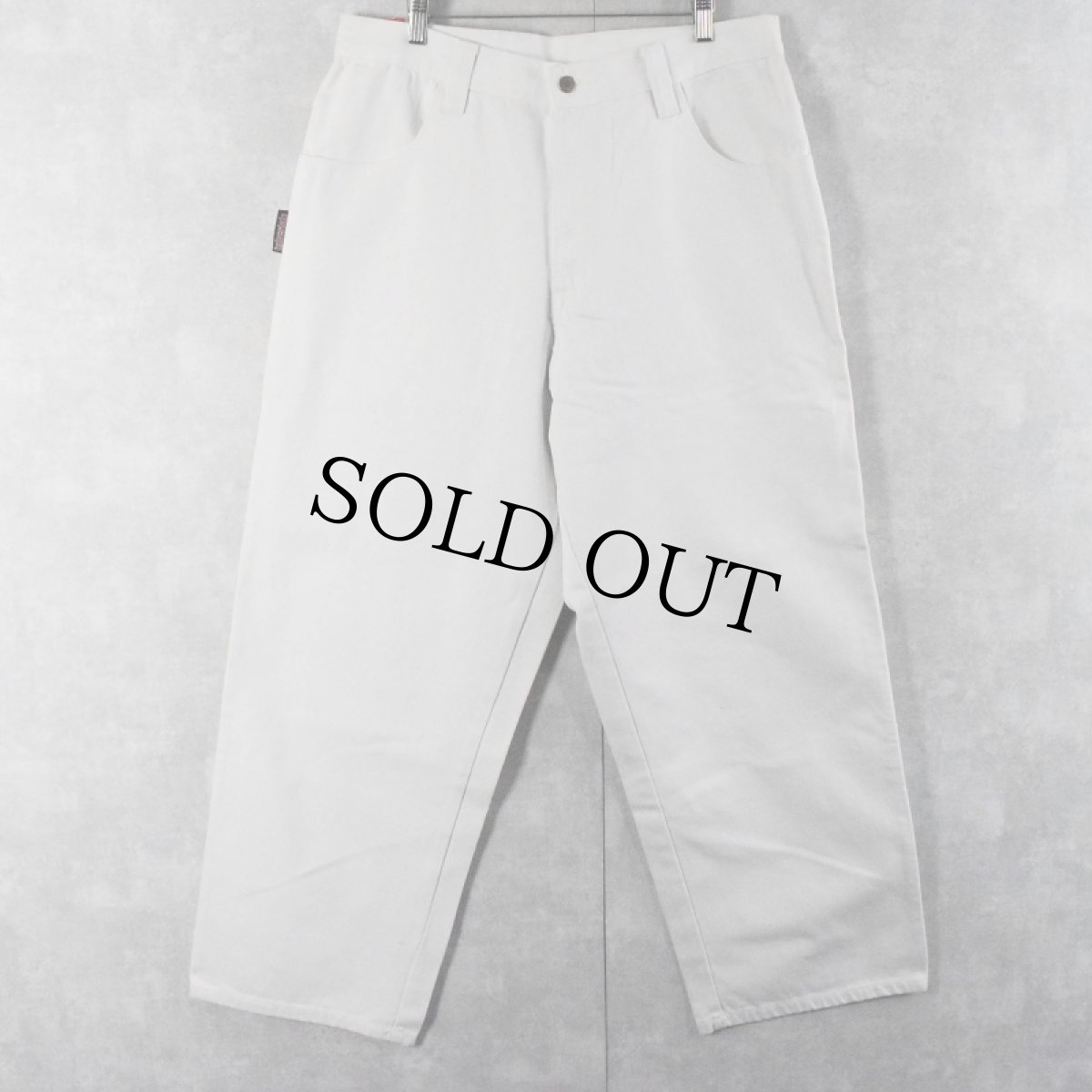 画像2: INTERSTATE ロゴ刺繍 ホワイトデニムパンツ W35 フラッシャー付き DEADSTOCK (2)