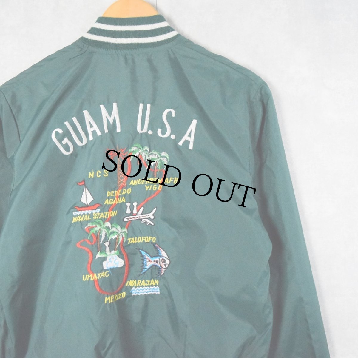 画像1: 〜80's "GUAM U.S.A" 刺繍入り ナイロンジップジャケット (1)