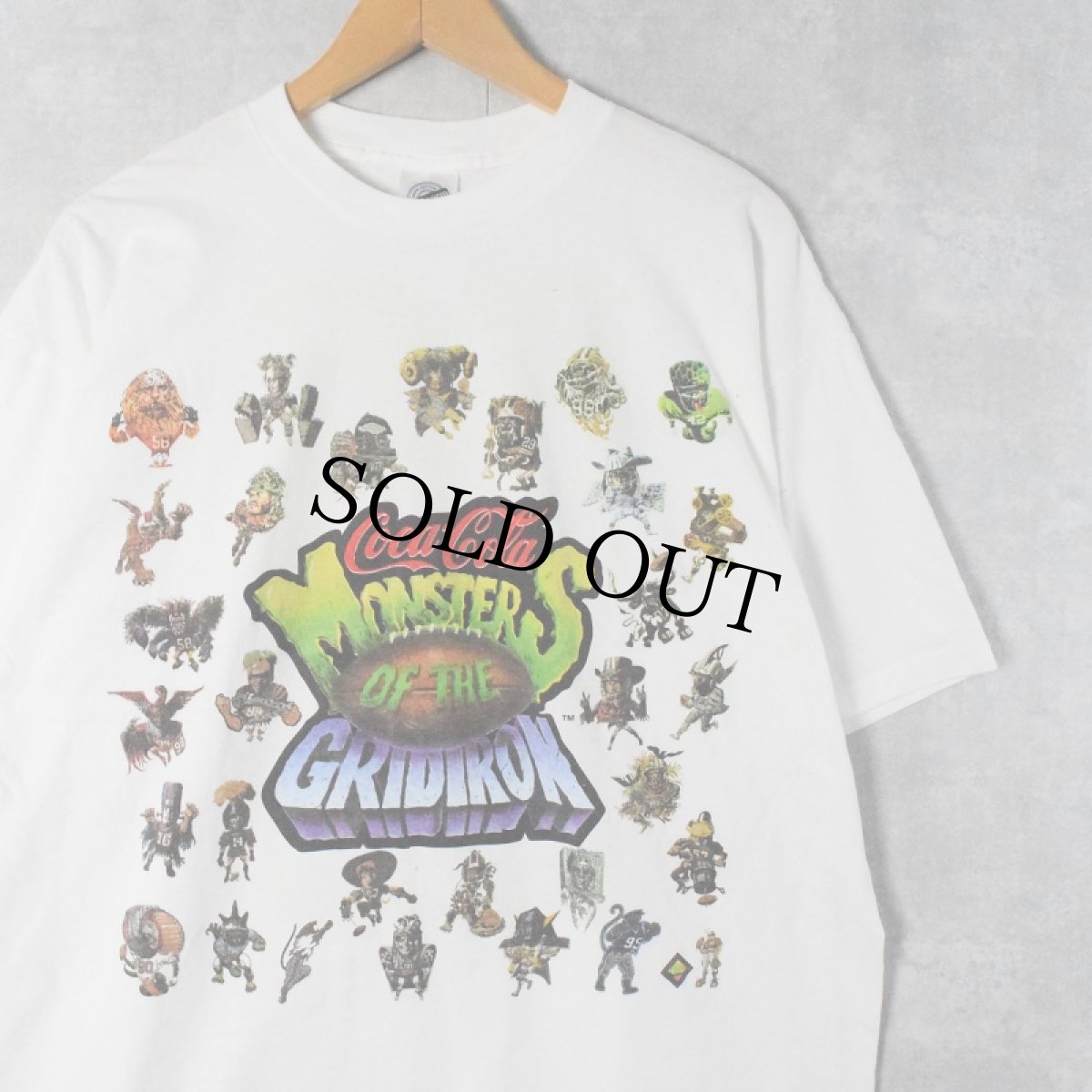 画像1: 90's Coca-Cola USA製 "MONSTERS OF THE GRIDIRON" プリントTシャツ XXL (1)