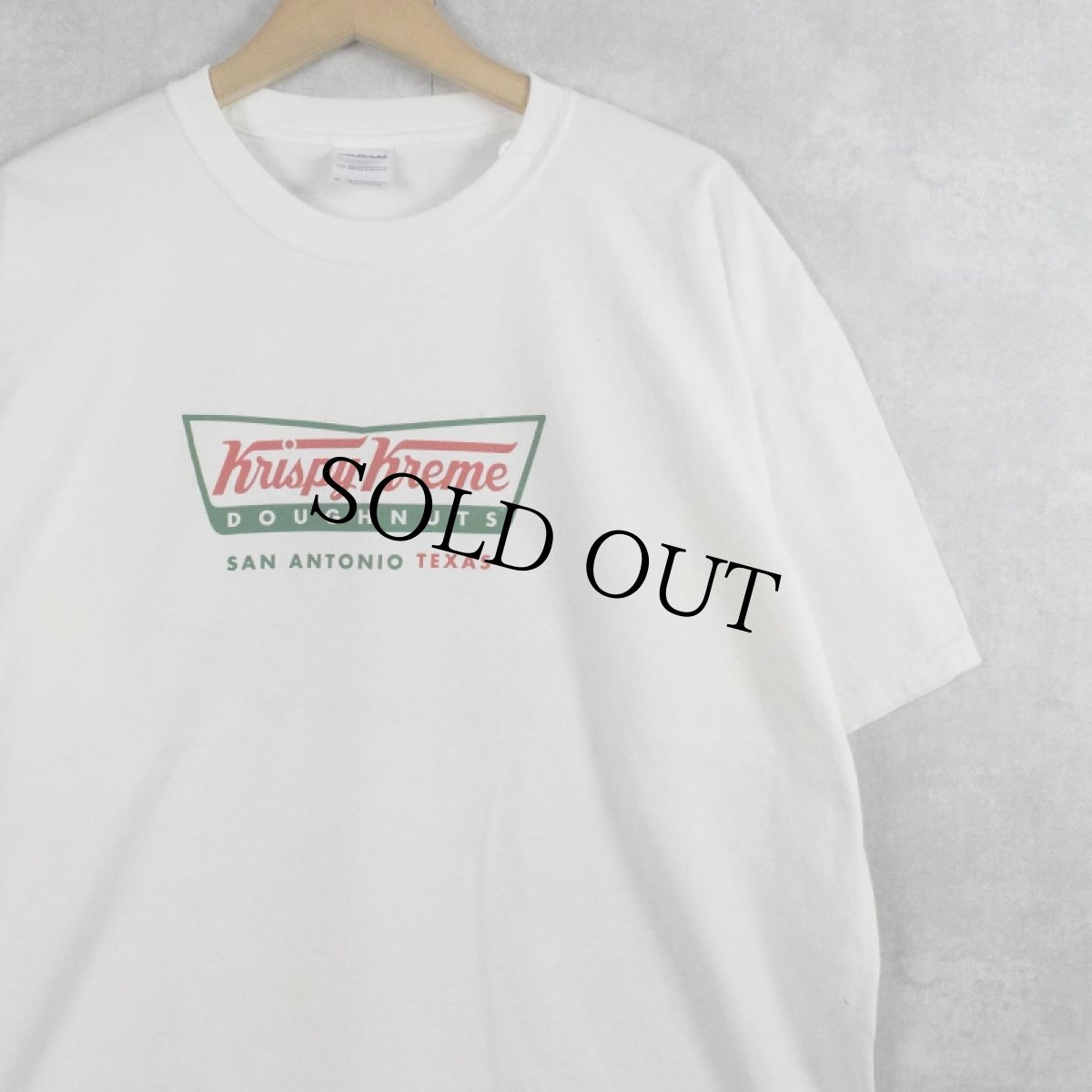 画像1: Krispy Kreme Doughnuts "DOUGHNUTS ARE OUR MISSION." ドーナツショップ ロゴプリントTシャツ XL (1)