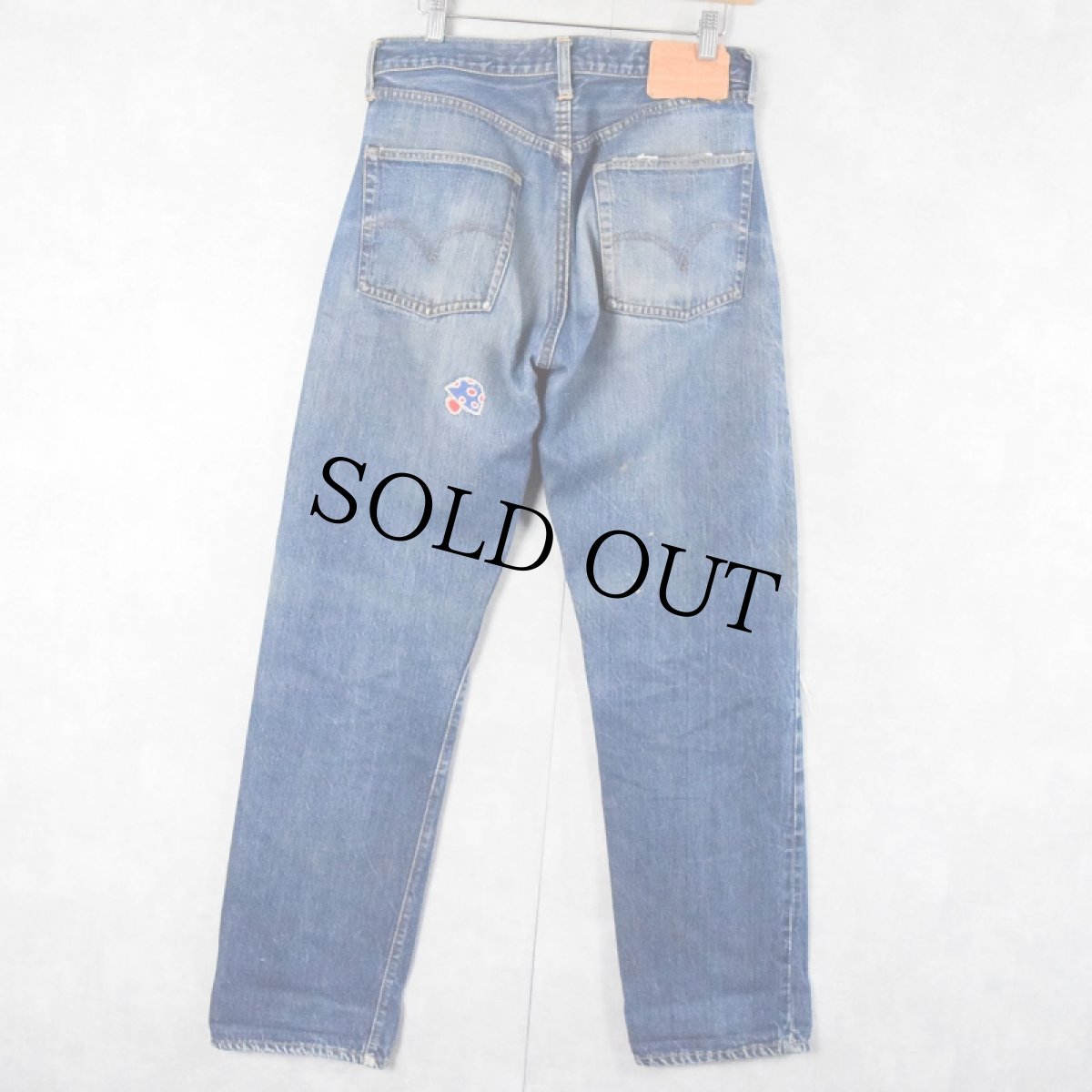 画像2: 60's LEVI'S 501 BIGE デニムパンツ W31 (2)