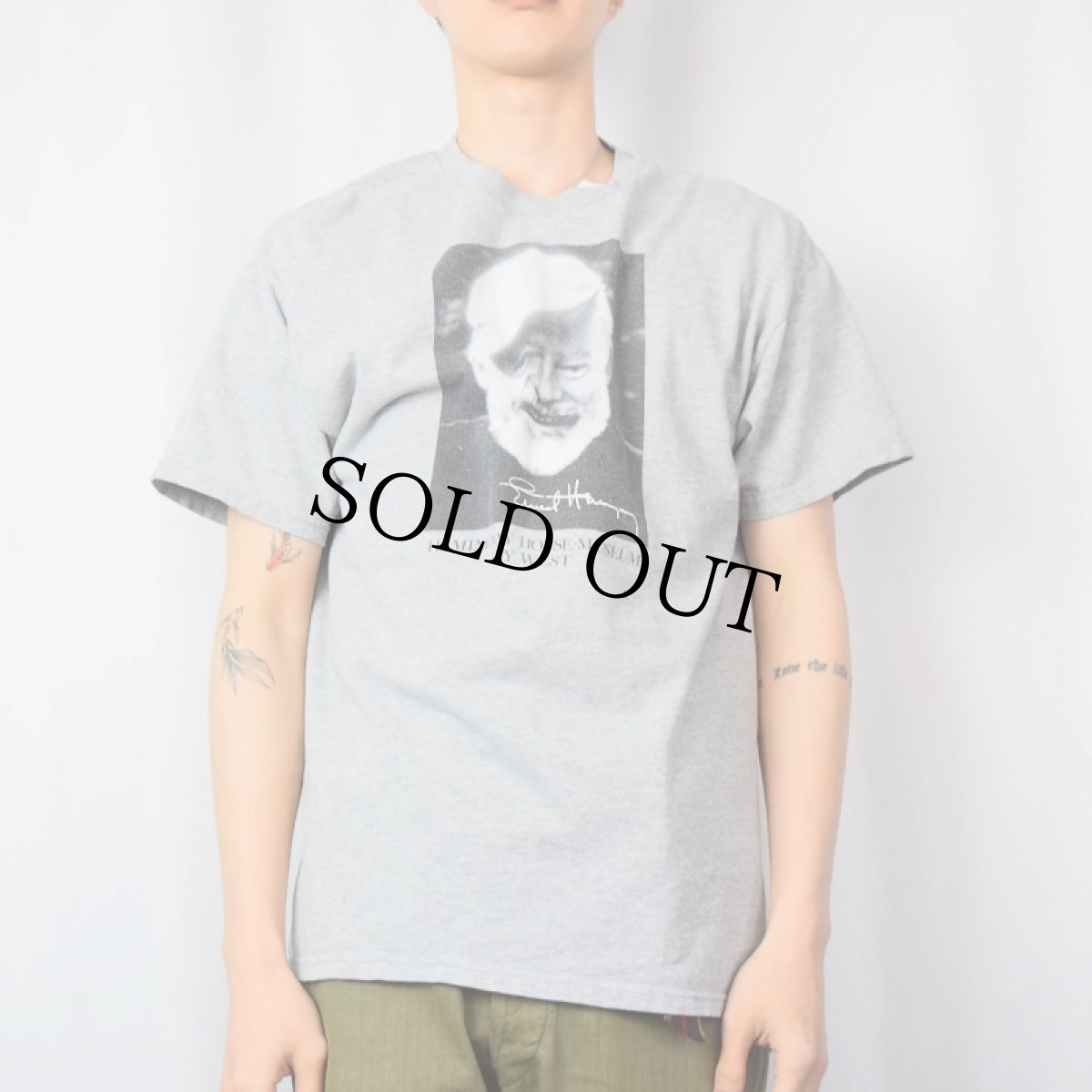 画像2: Ernest Hemingway "HEMINGWAY HOUSE MUSEUM" 作家プリントTシャツ L (2)