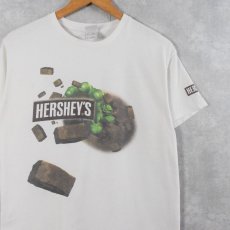 画像1: HERSHEY'S × HULK お菓子企業プリントTシャツ M (1)