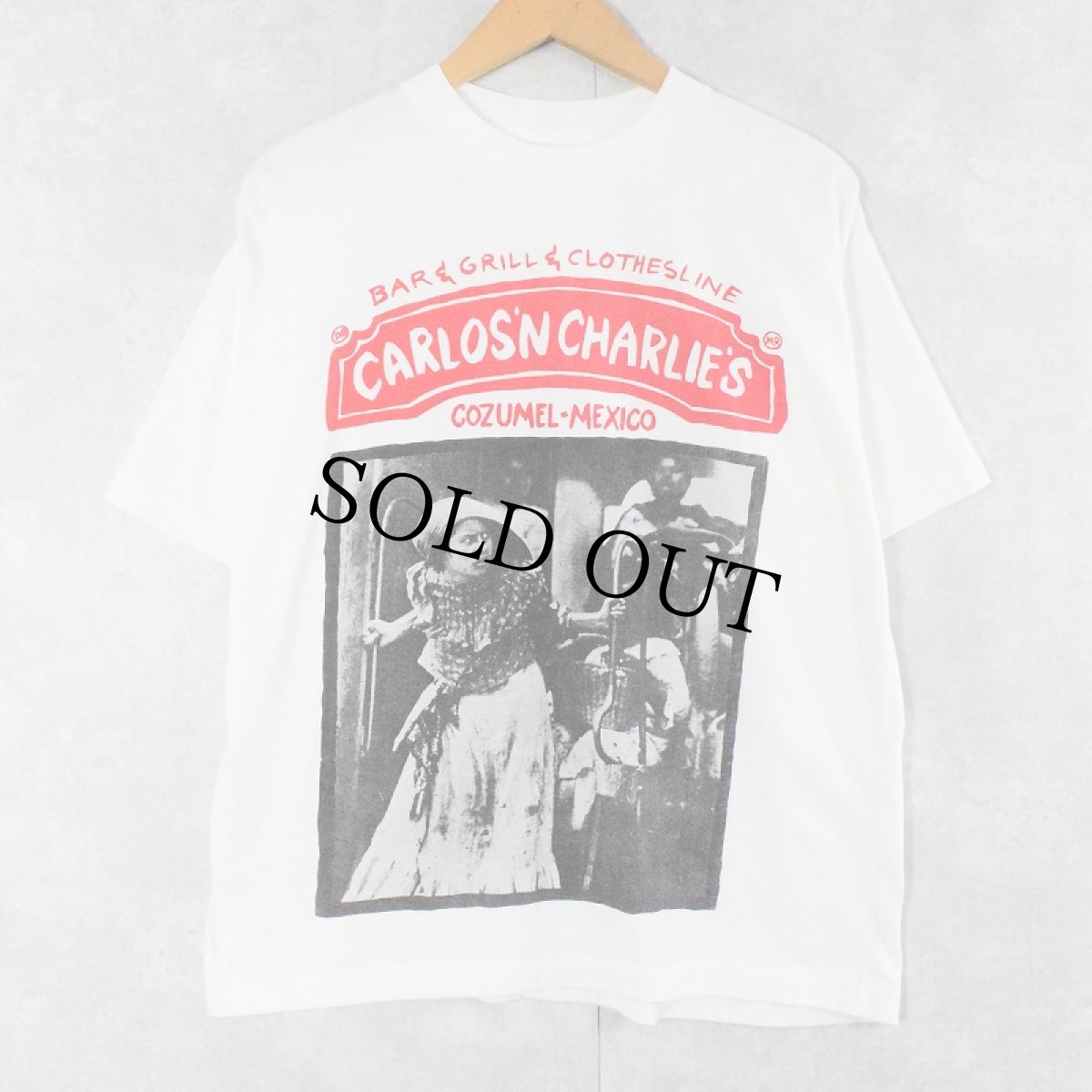 画像1: 90's CARLOS'N CHARLIE'S レストランプリントTシャツ L (1)