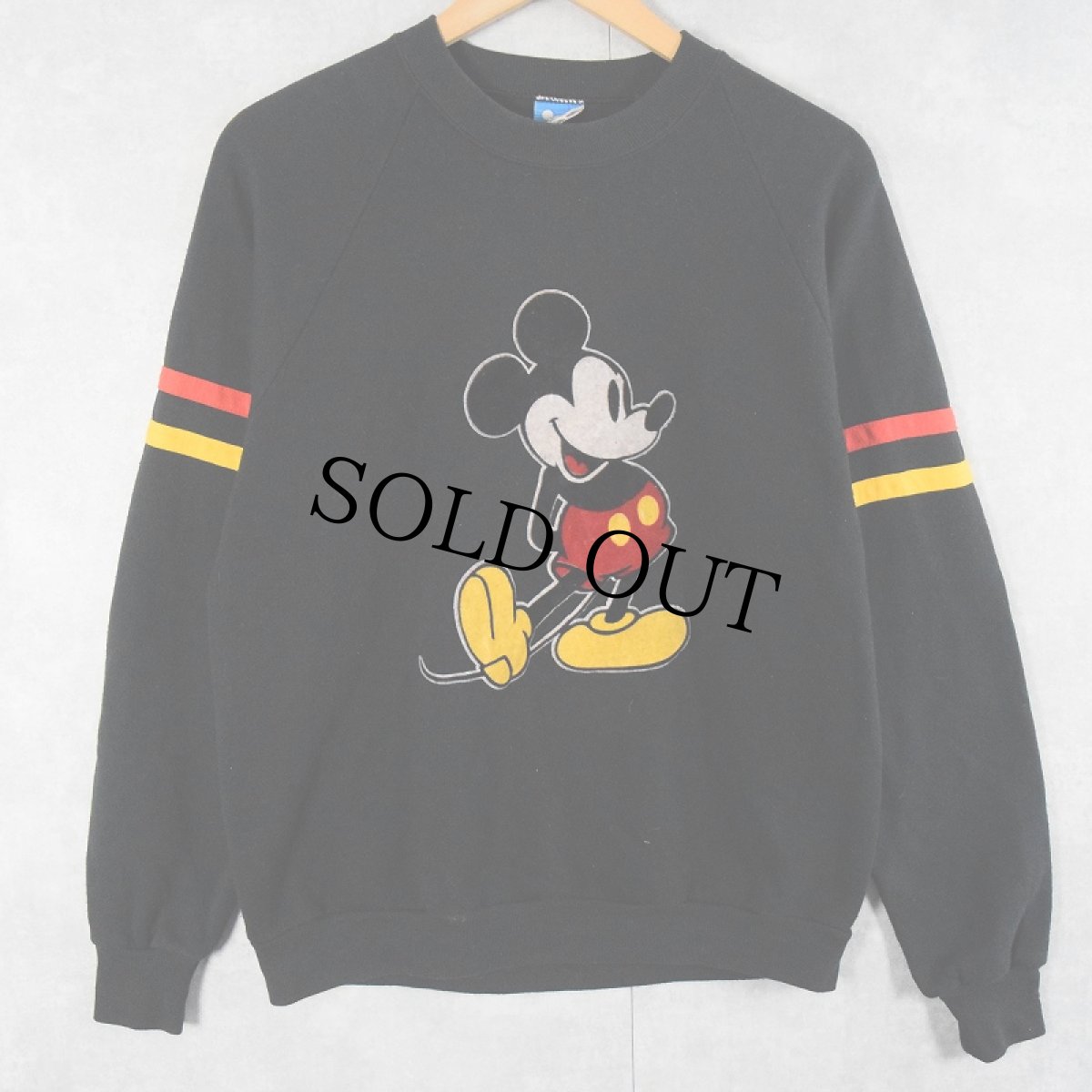 画像1: 80〜90's Disney MICKEY MOUSE USA製 フロッキープリント ラグランスウェット BLACK L (1)