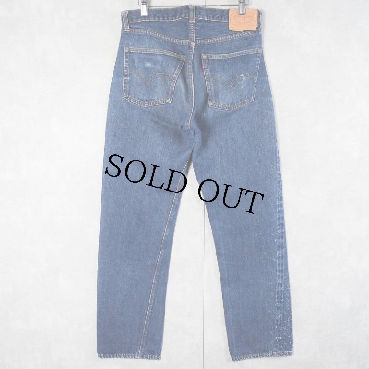 画像2: 60's LEVI'S 501 BIGE デニムパンツ W30 (2)