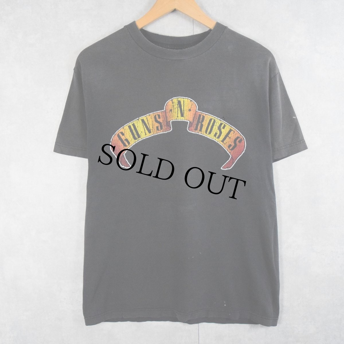 画像1: 90's GUNS N' ROSES CANADA製 ロックバンドプリントTシャツ  (1)