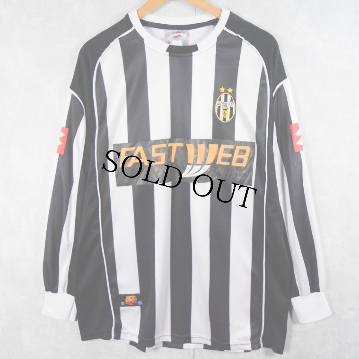 画像1: Juventus サッカーユニフォームシャツ (1)