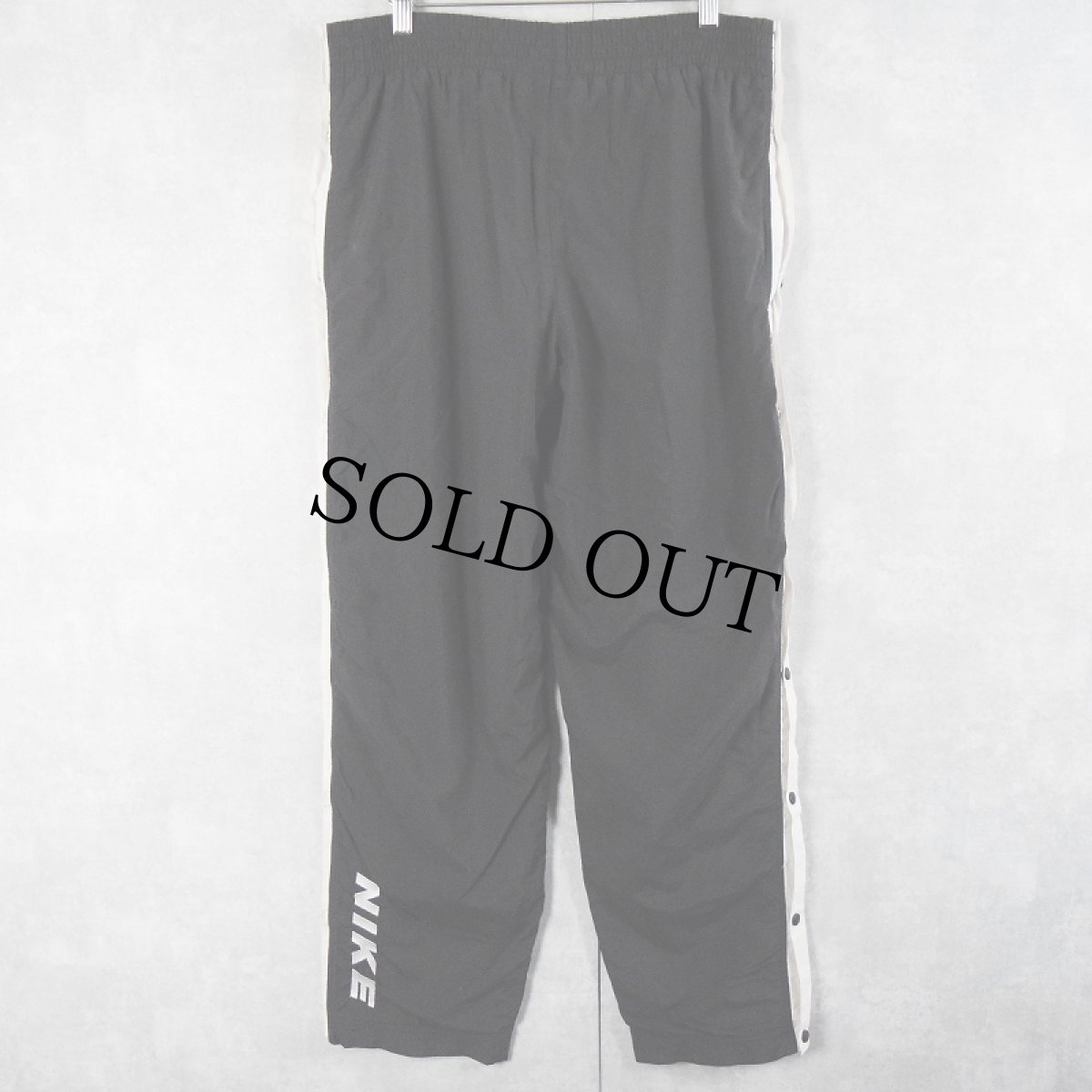 画像2: 2000's〜 NIKE ロゴ刺繍 サイドスナップ トラックパンツ BLACK M (2)