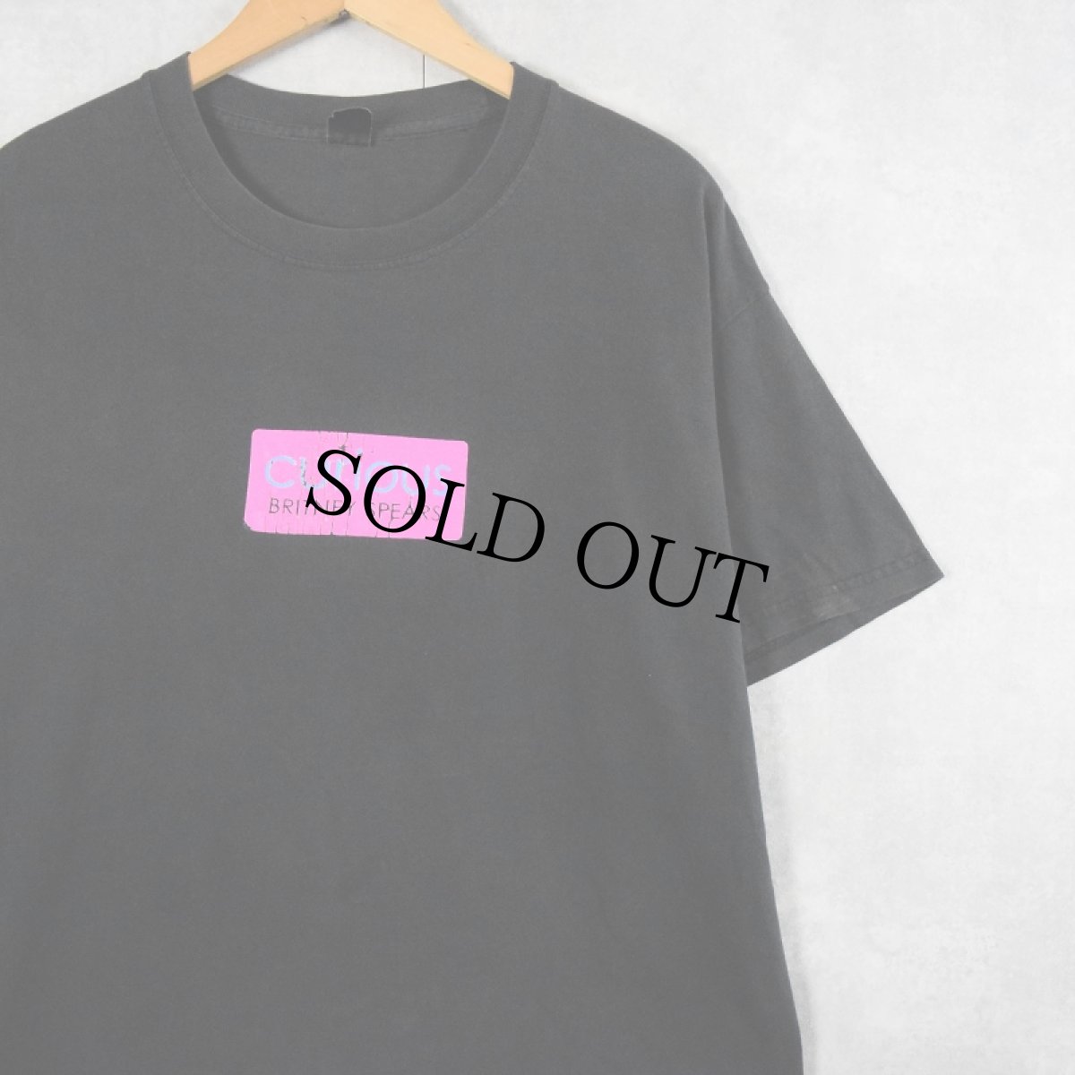 画像1: BRITNEY SPEARS "curious" フレグランスプリントTシャツ BLACK (1)