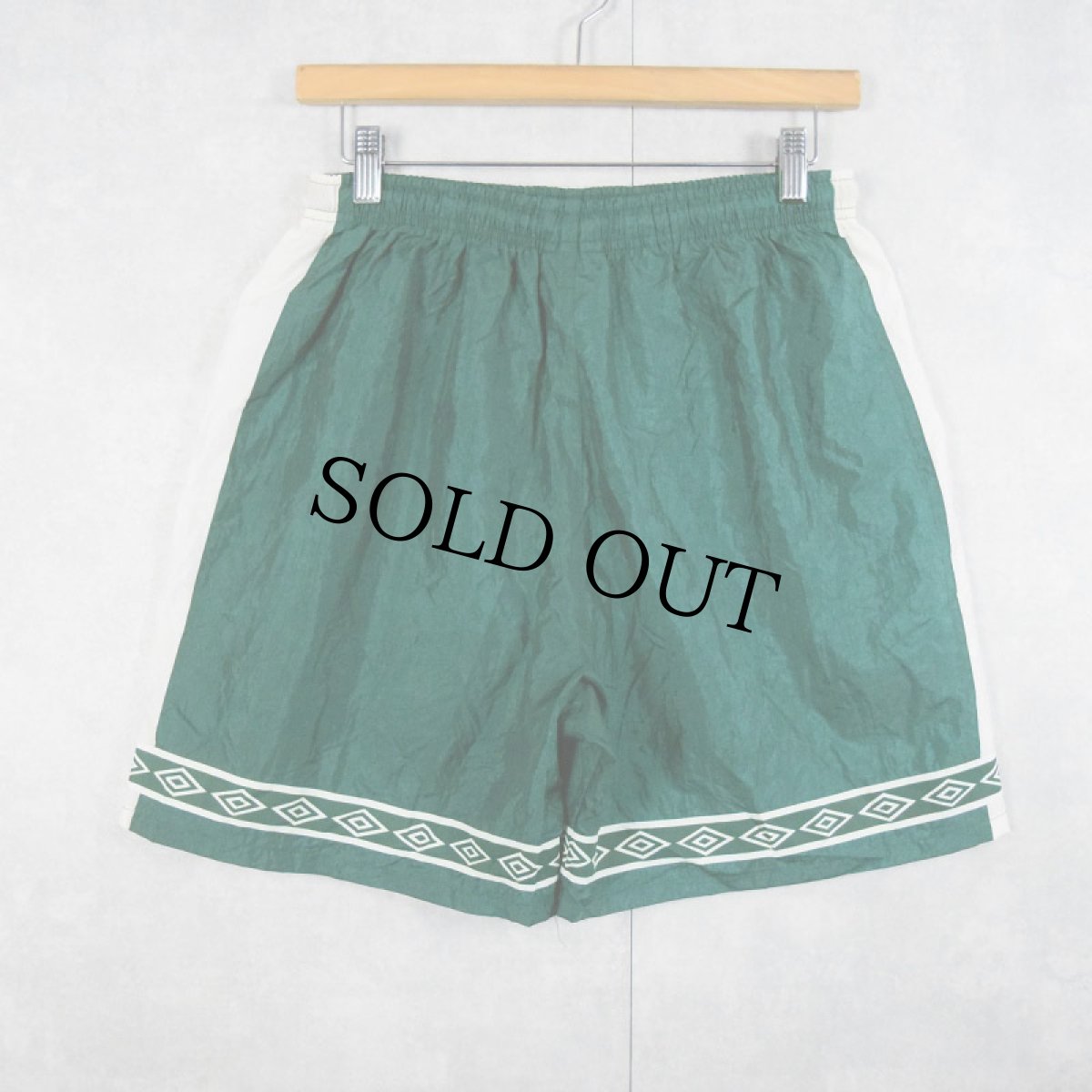 画像2: 90's UMBRO サイドライン ナイロンイージーショーツ GREEN M (2)