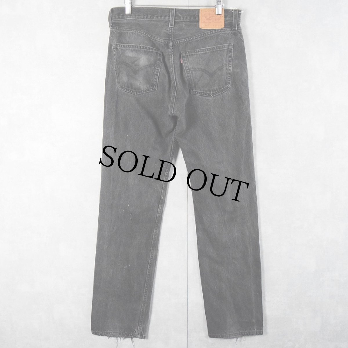 画像2: [お客様専用ページ]2000's Levi's 501 USA製 後染め "サルファブラック" ブラックデニムパンツ W31 (2)