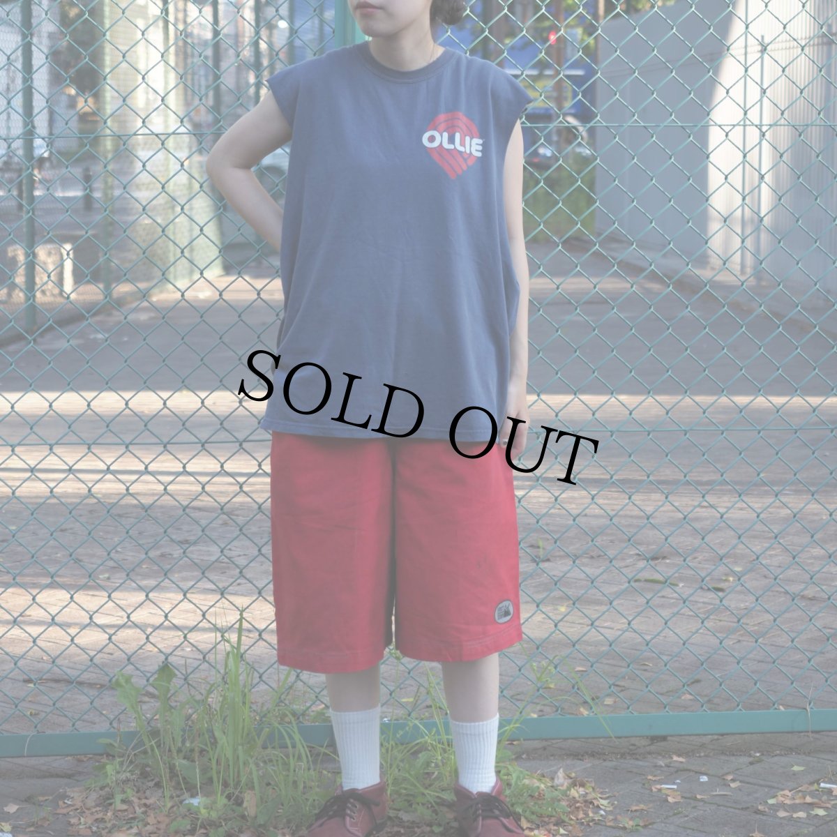 画像2: 2000's POWELL PERALTA "ALAN GELFAND OLLIE" スケートブランドプリント カットオフTシャツ NAVY XL (2)