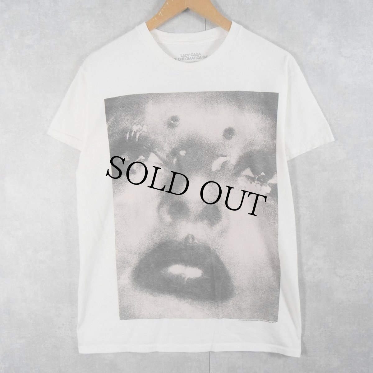 画像2: LADY GAGA "THE CHROMATICA BALL 2022" ミュージシャンツアーTシャツ S (2)