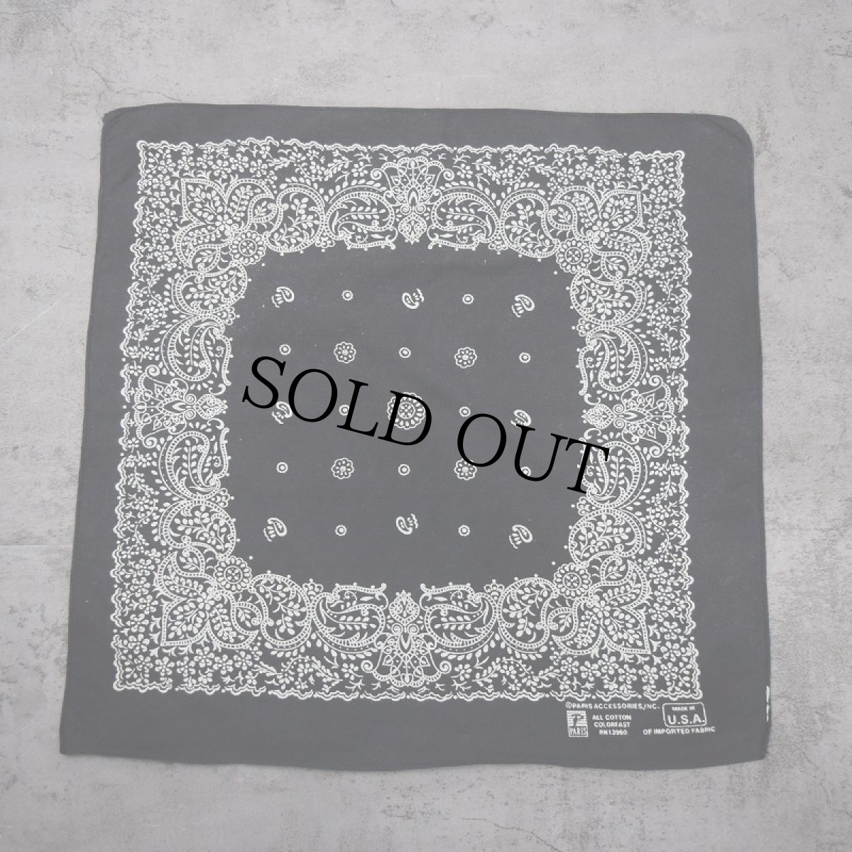 画像2: 80's PARIS ACCESSORIES,INC. USA製 バンダナ BLACK (2)