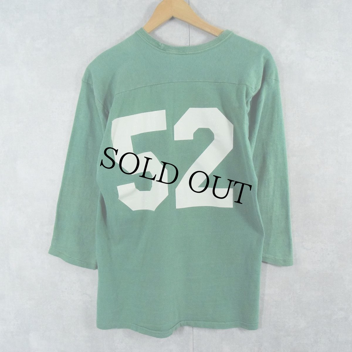 画像2: 70〜80's Champion バータグ USA製 "52 EAST MADISON YMCA" ラバープリント フットボールTシャツ L (2)