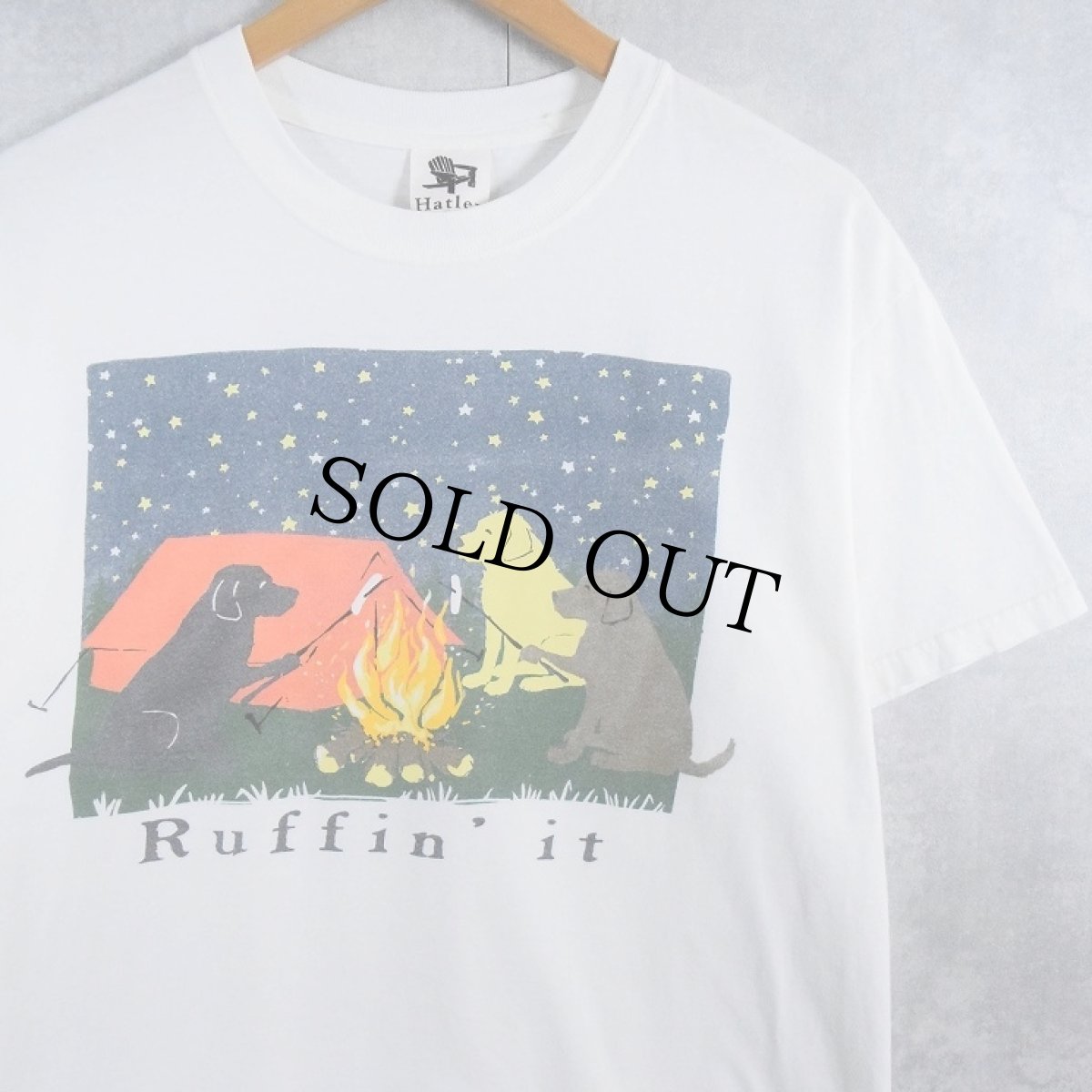 画像1: "Ruffin' it" 犬イラストプリントTシャツ M (1)