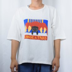 画像2: STEPHEN HUNECK "MENAGE A TROIS" 犬プリントTシャツ ONE SIZE (2)
