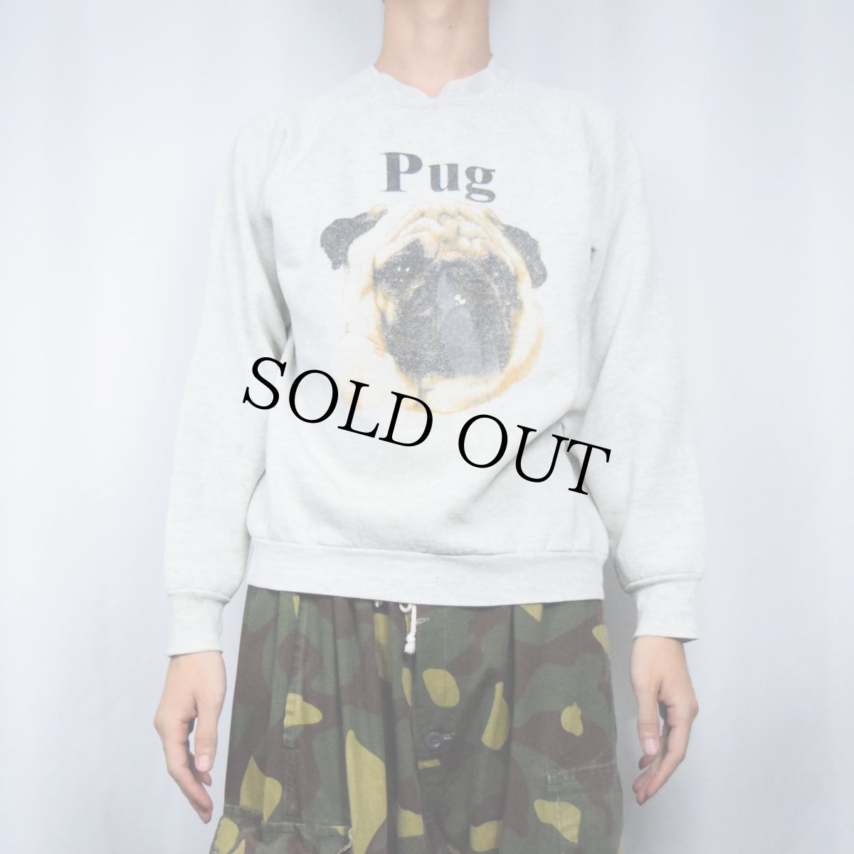 画像2: 90's USA製 "Pug" 犬プリントラグランスウェット L (2)