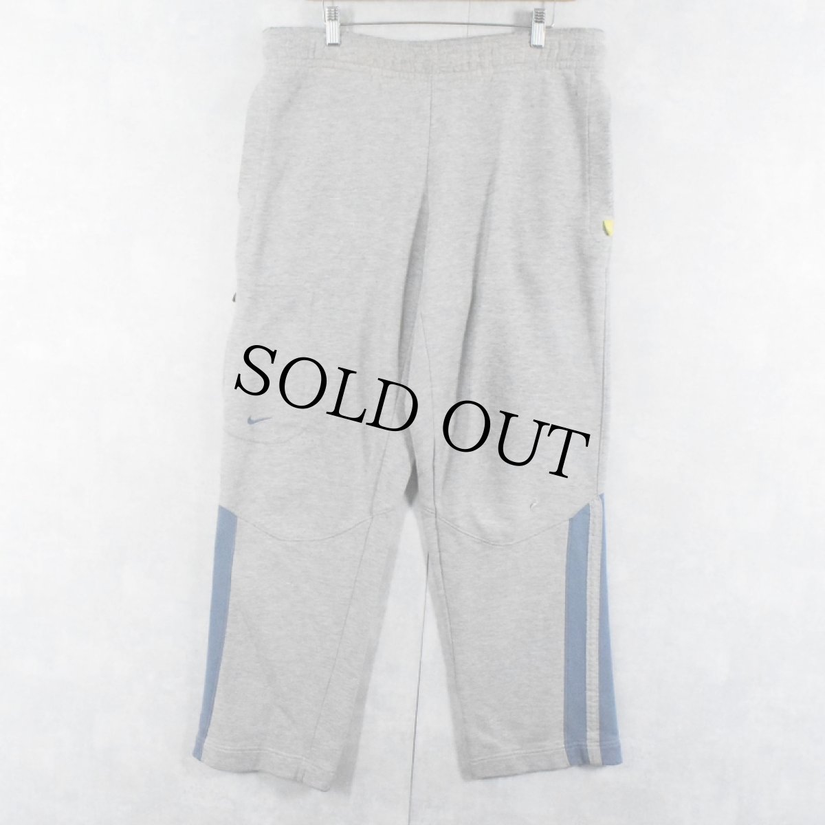 画像1: NIKE ロゴ刺繍 サイドラインスウェットパンツ S (1)