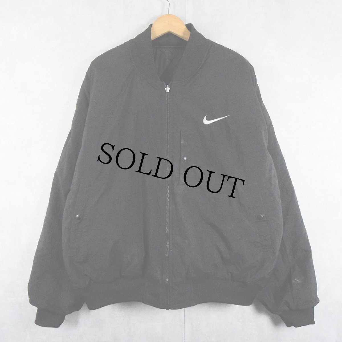 画像3: 90's〜 NIKE ロゴ刺繍 リバーシブル キルティング ナイロンジャケット BLACK L (3)